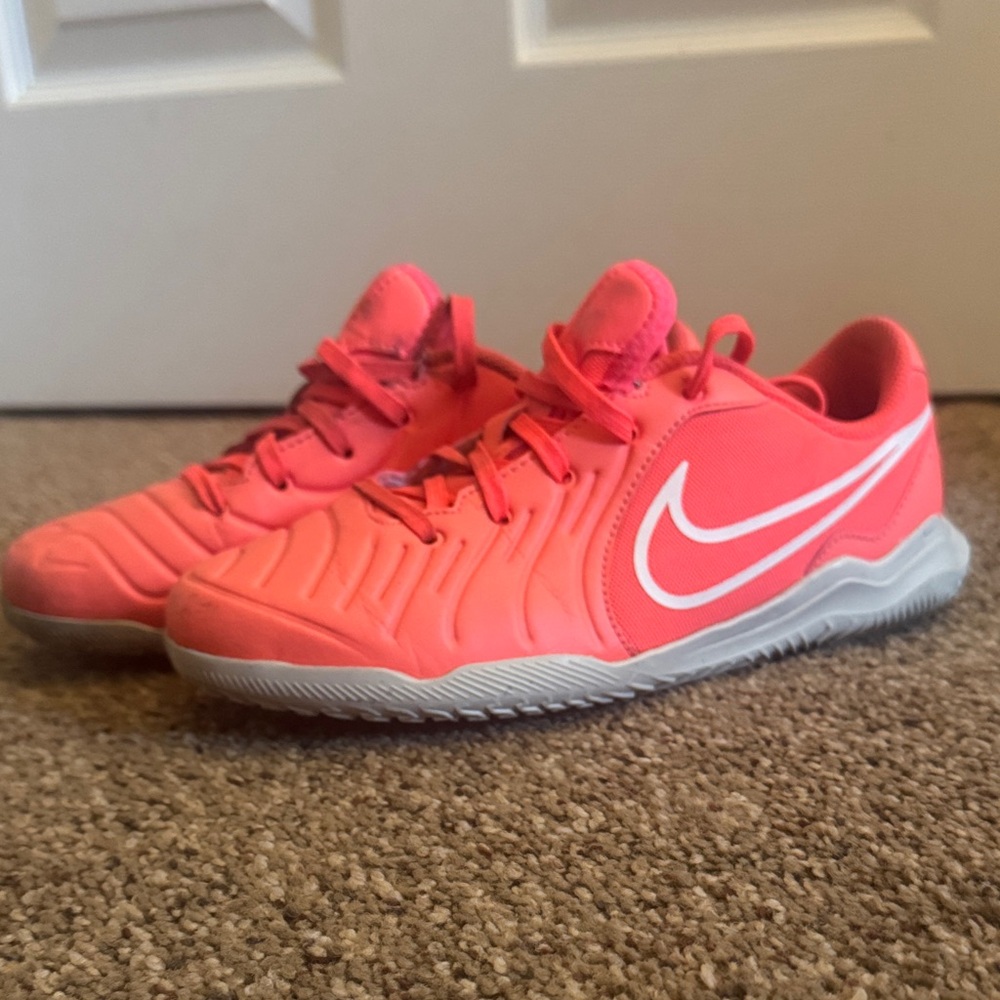 Nike Kids' Indoor Soccer Shoes ⚽️